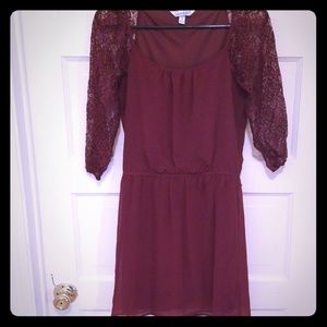 Dress with Lace sleeves